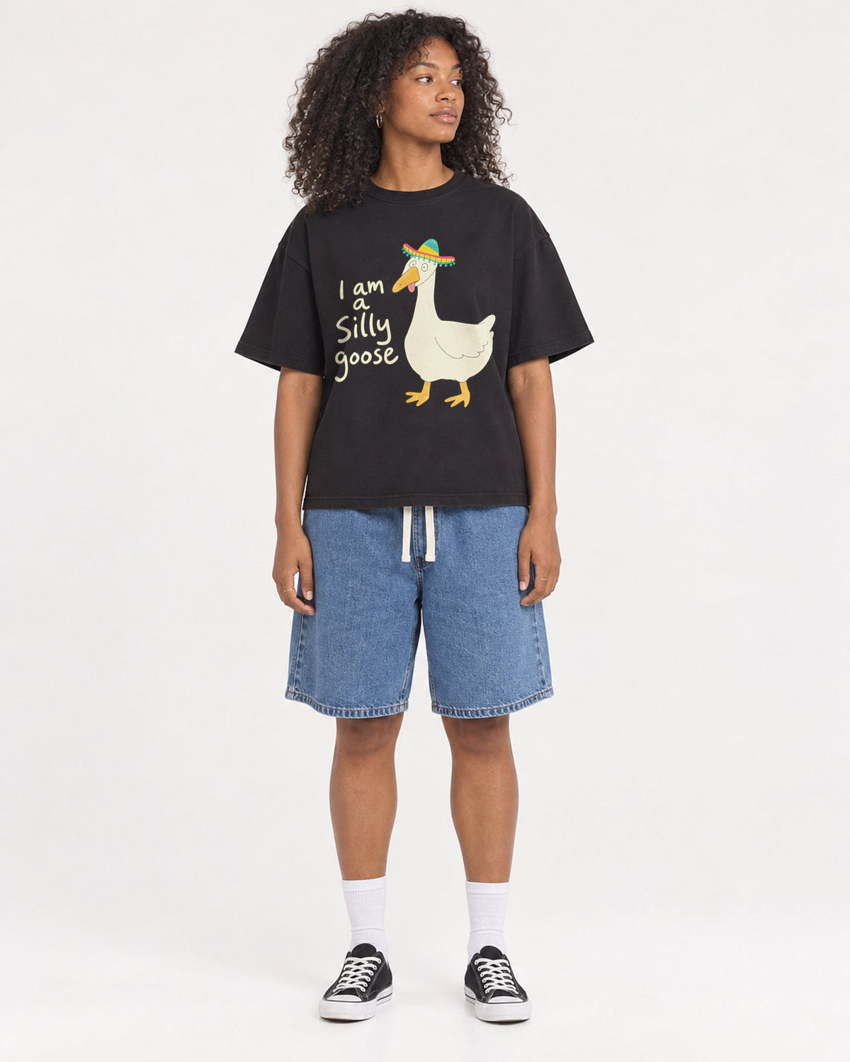 Mockup Boxy Heavyweight Tee Black female full-body 05