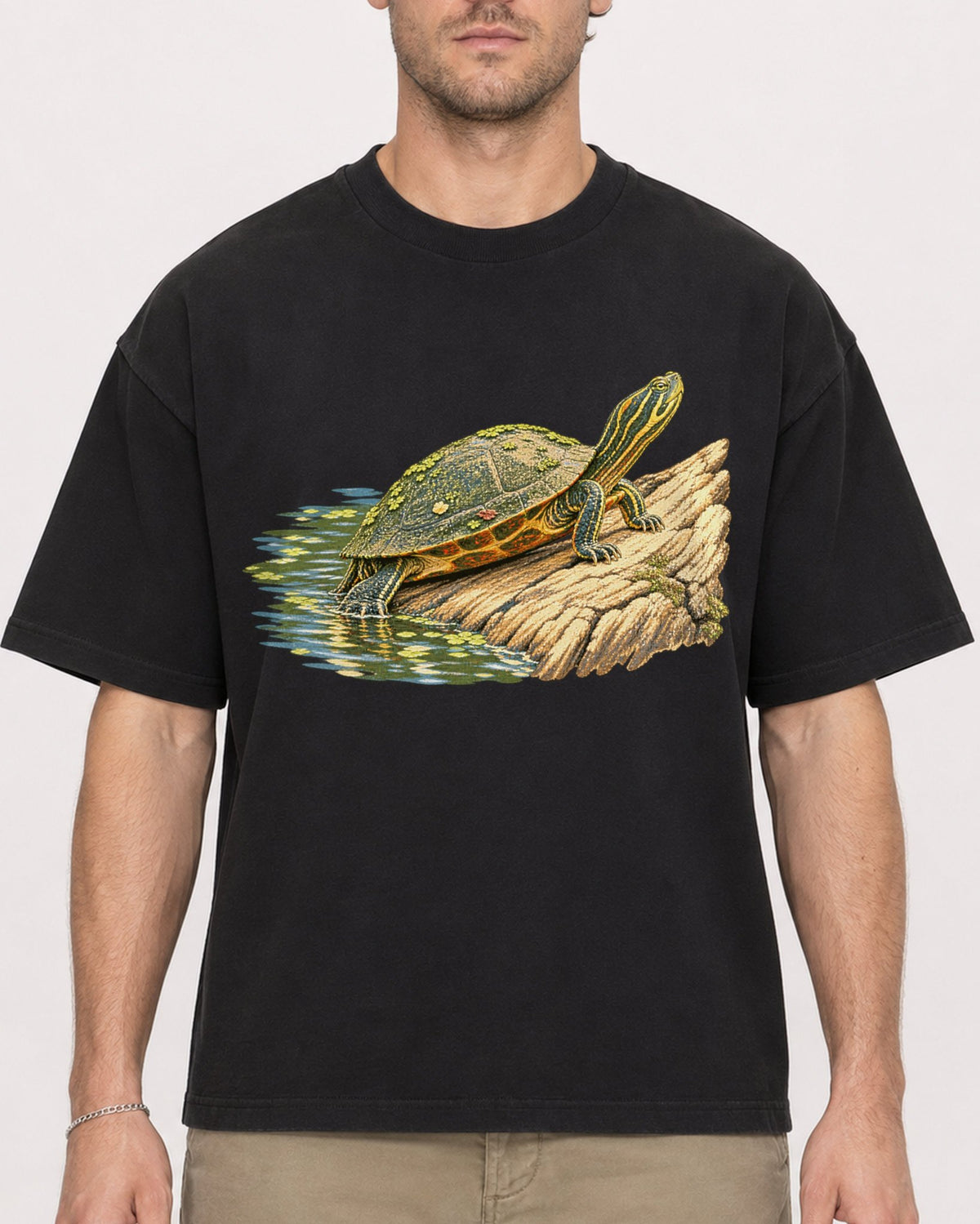 Mockup Boxy Heavyweight Tee Black male close-up 08