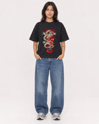 Mockup Boxy Heavyweight Tee Black female full-body 36