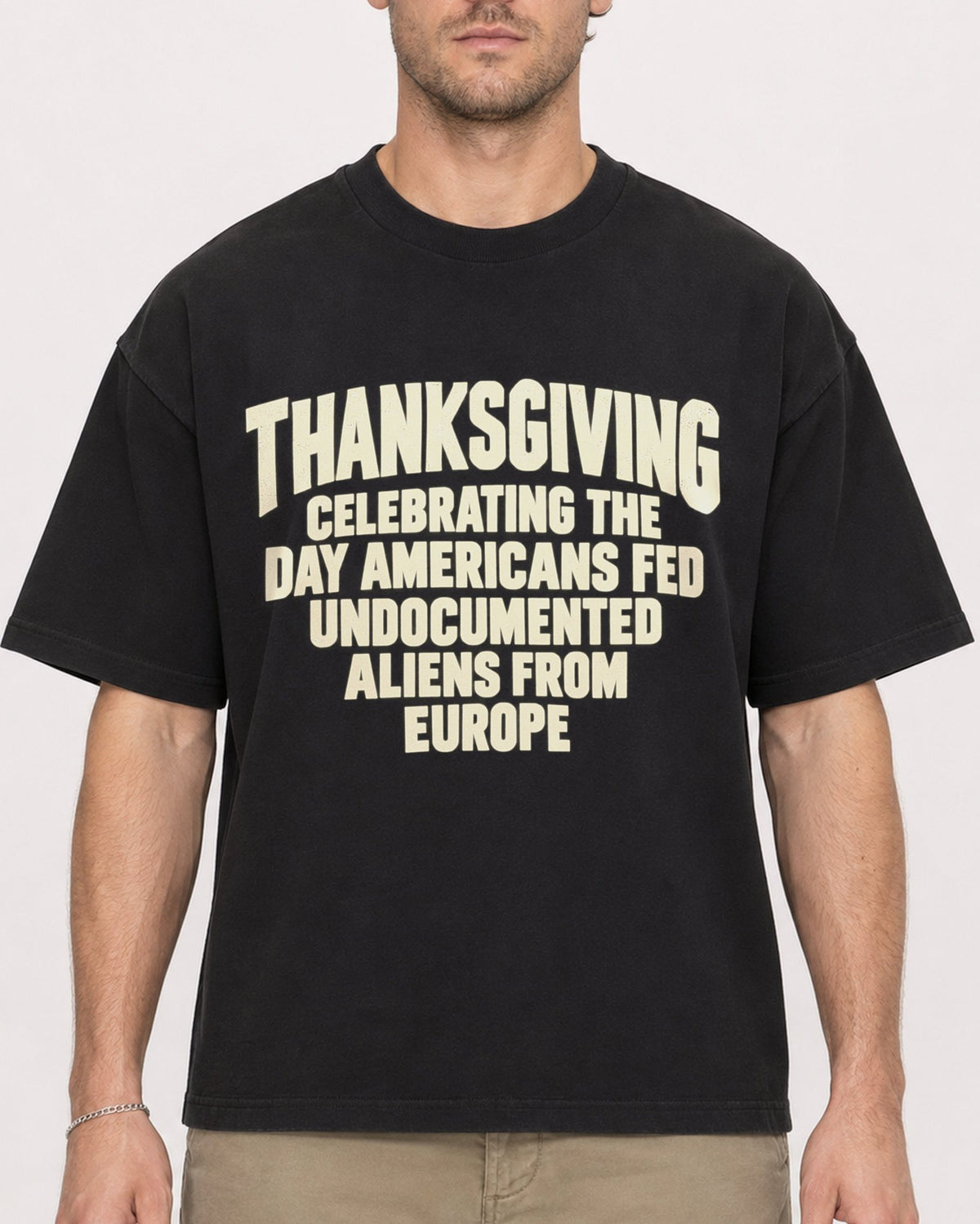 Mockup Boxy Heavyweight Tee Black male close-up 08