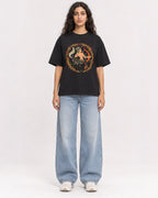 Mockup Boxy Heavyweight Tee Black female full-body 07