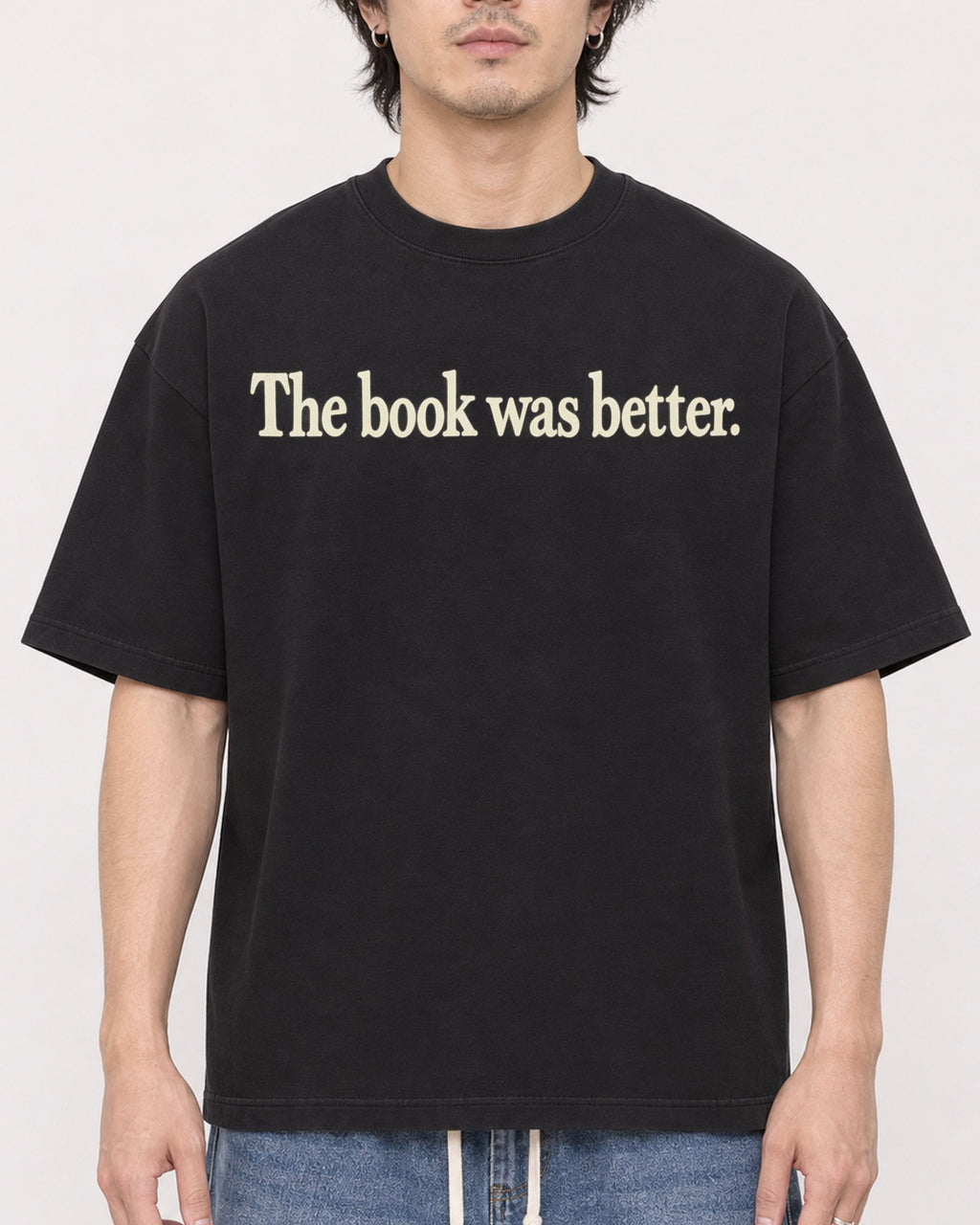 Mockup Boxy Heavyweight Tee Black male close-up 03