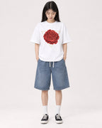 Mockup Boxy Heavyweight Tee White female full-body 01