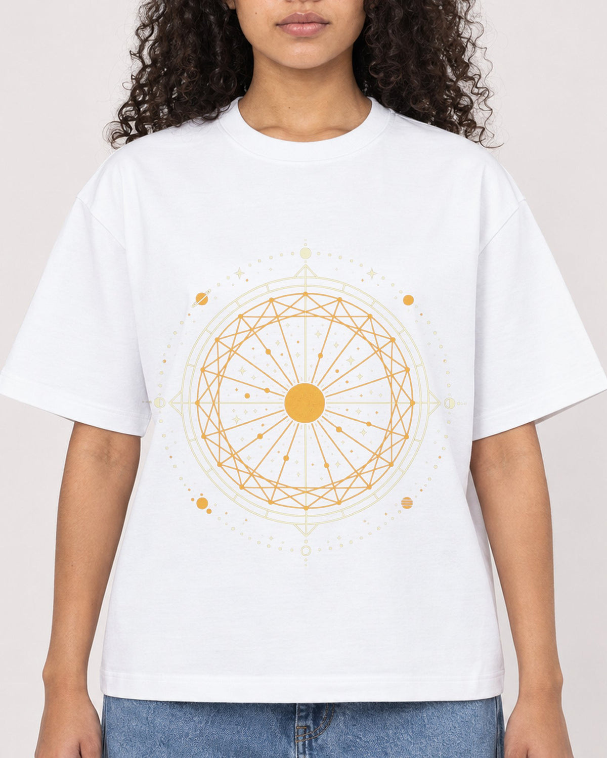 Mockup Boxy Heavyweight Tee White female close-up 10