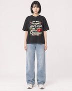 Mockup Boxy Heavyweight Tee Black female full-body 11