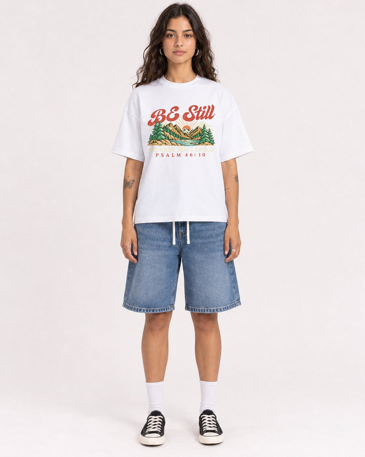 Mockup Boxy Heavyweight Tee White female full-body 06