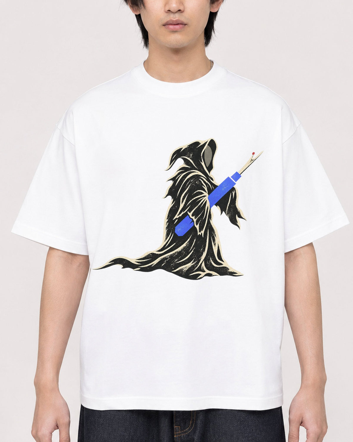 Mockup Boxy Heavyweight Tee White male close-up 11