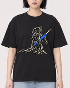 Mockup Boxy Heavyweight Tee Black female close-up 11