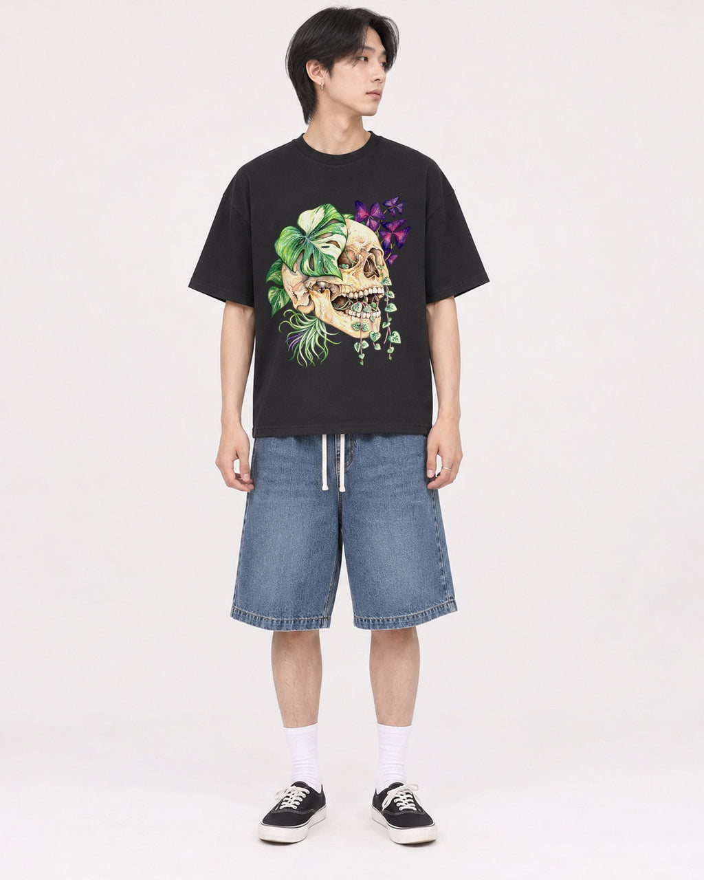 Mockup Boxy Heavyweight Tee Black male full-body 11
