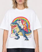 Mockup Boxy Heavyweight Tee White female close-up 19