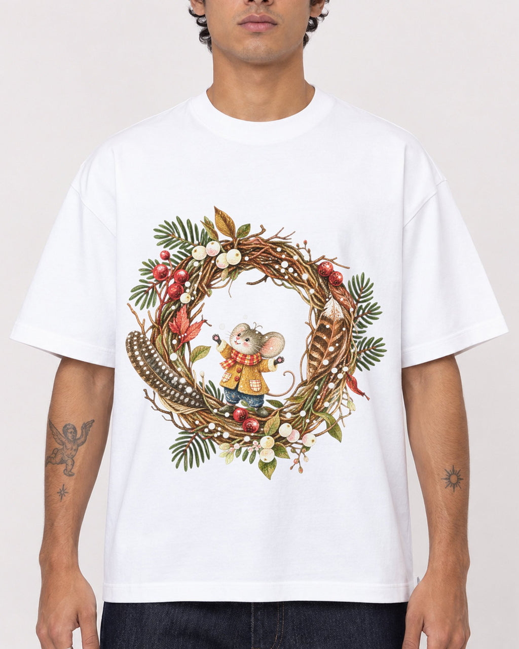 Mockup Boxy Heavyweight Tee White male close-up 06