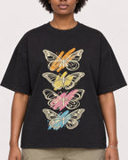 Mockup Boxy Heavyweight Tee Black female close-up 14