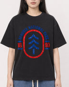 Mockup Boxy Heavyweight Tee Black female close-up 01