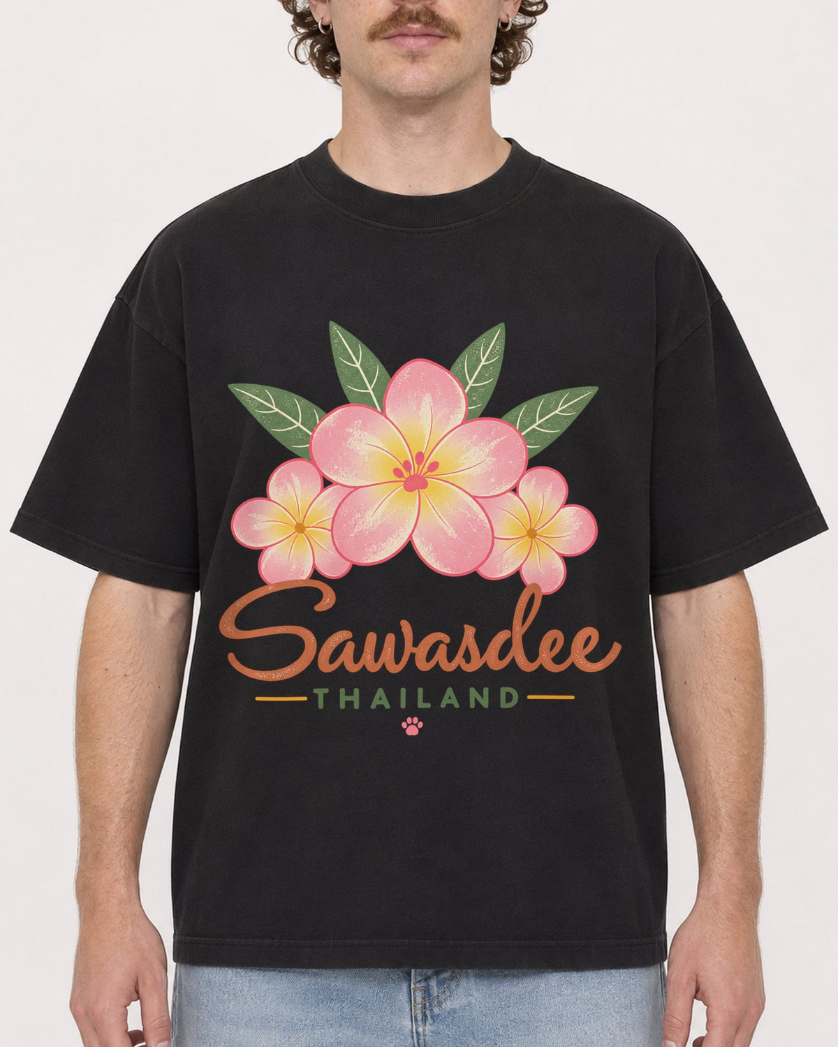 Mockup Boxy Heavyweight Tee Black male close-up 09