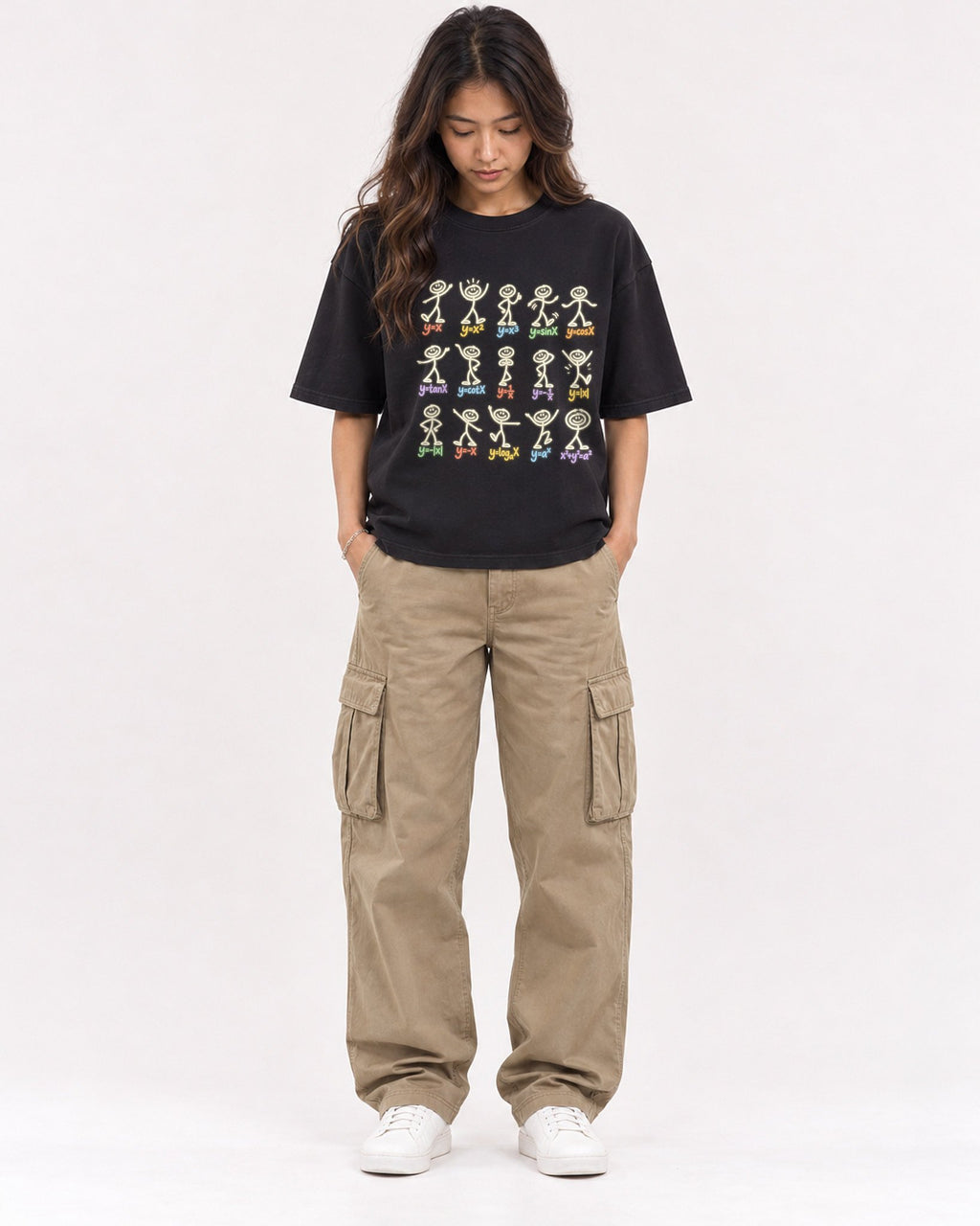 Mockup Boxy Heavyweight Tee Black female full-body 02
