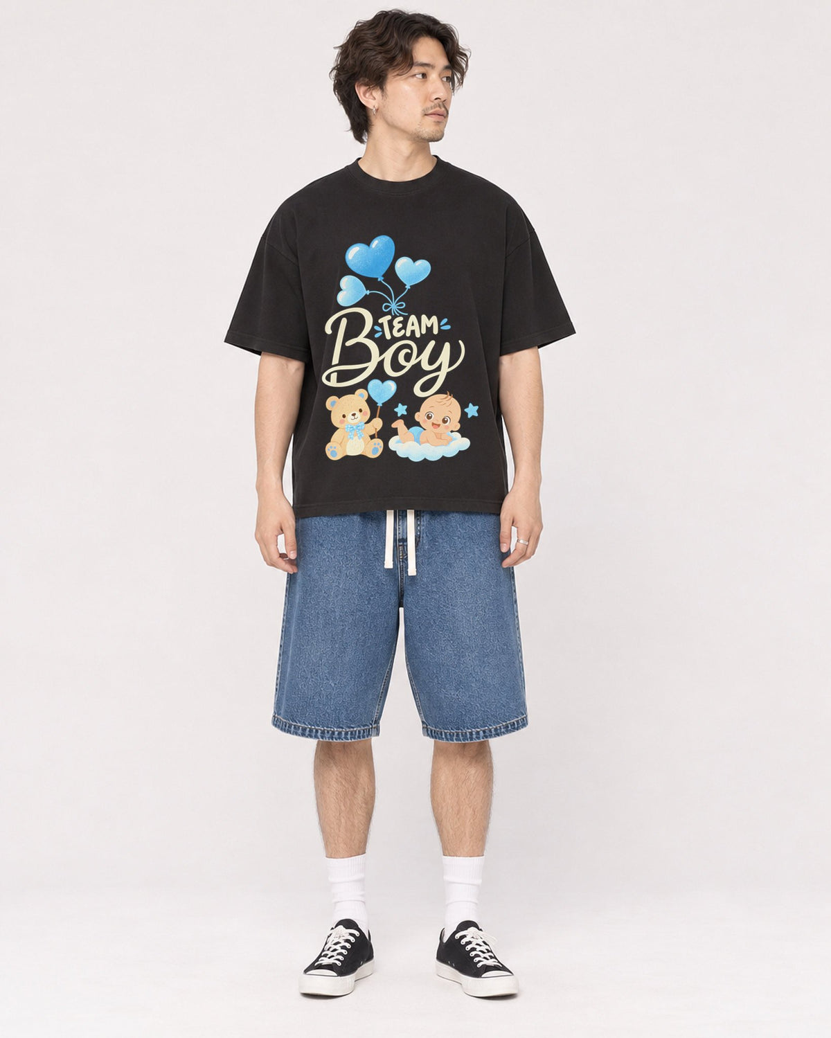 Mockup Boxy Heavyweight Tee Black male full-body 03