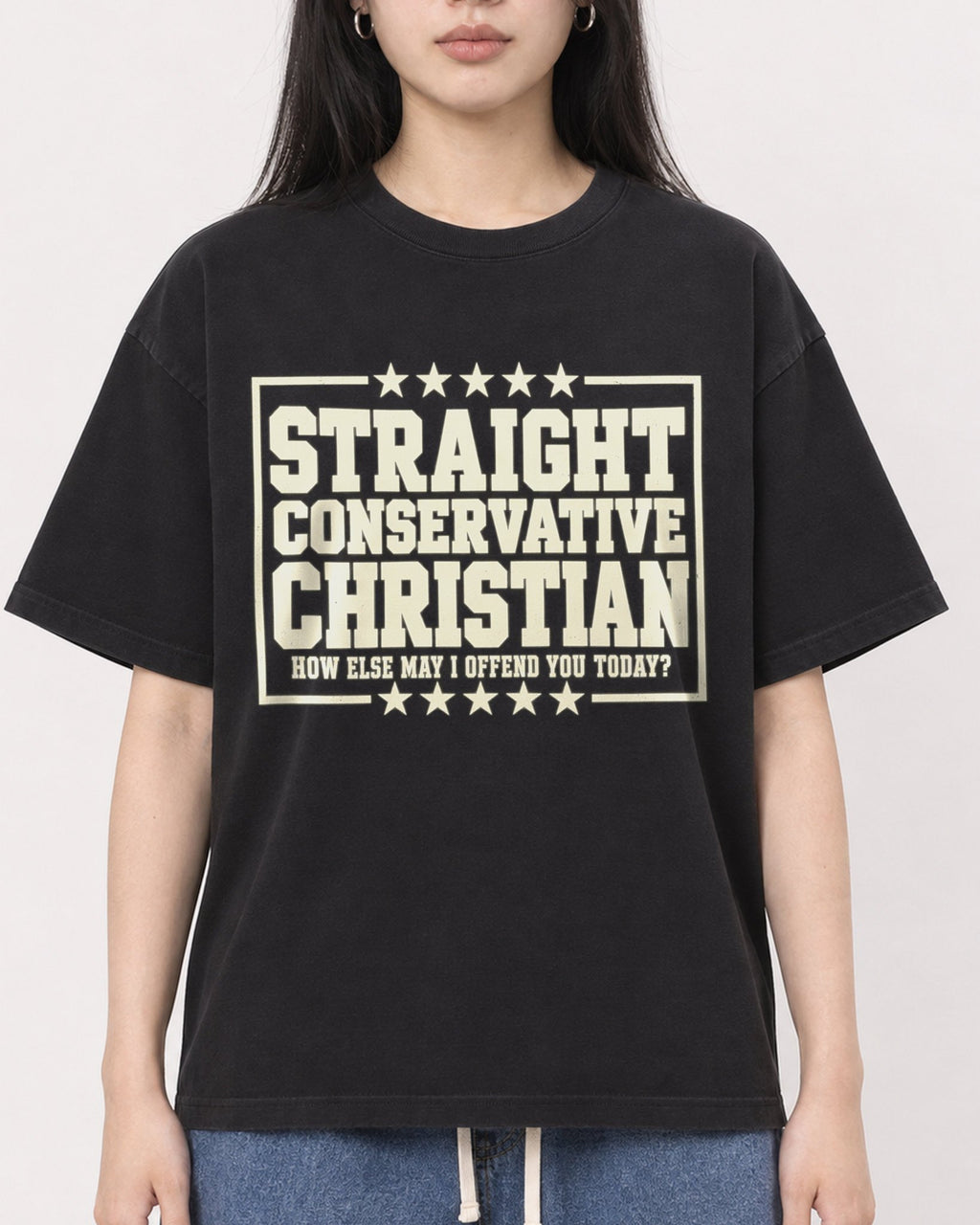 Mockup Boxy Heavyweight Tee Black female close-up 01