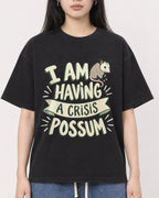 Mockup Boxy Heavyweight Tee Black female close-up 01