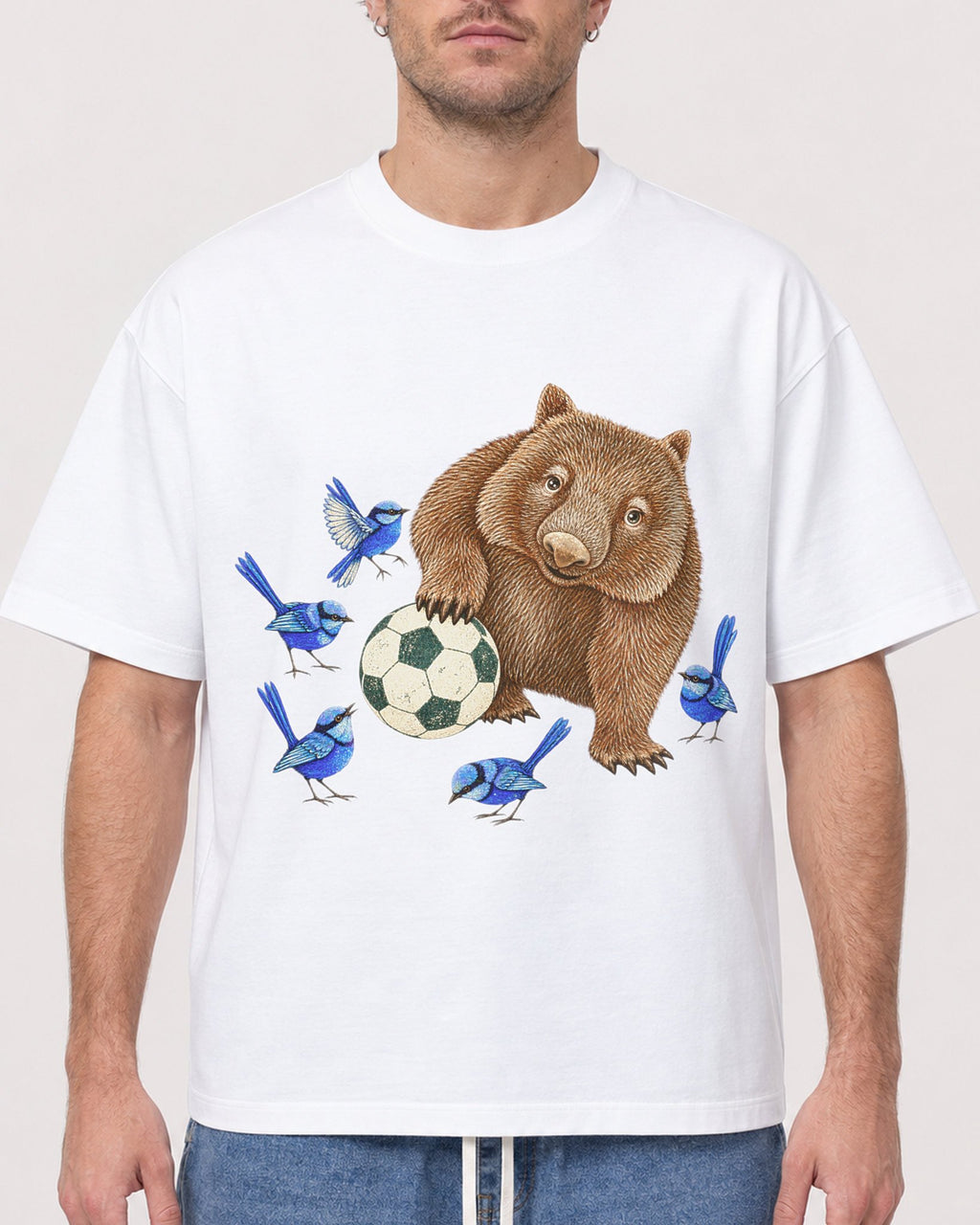 Mockup Boxy Heavyweight Tee White male close-up 08