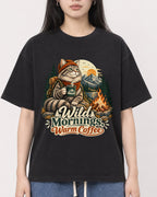 Mockup Boxy Heavyweight Tee Black female close-up 01