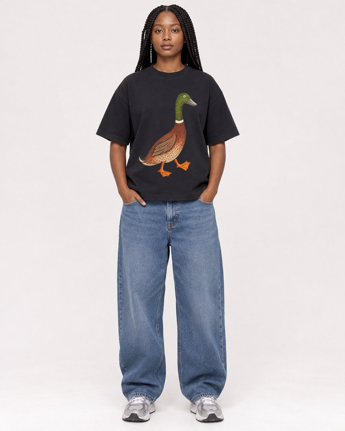 Mockup Boxy Heavyweight Tee Black female full-body 04
