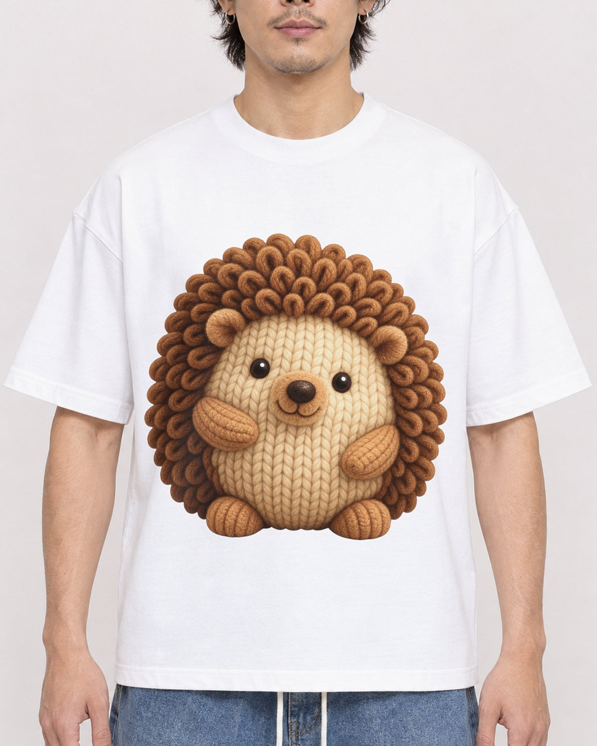 Mockup Boxy Heavyweight Tee White male close-up 03