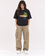 Mockup Boxy Heavyweight Tee Black female full-body 02