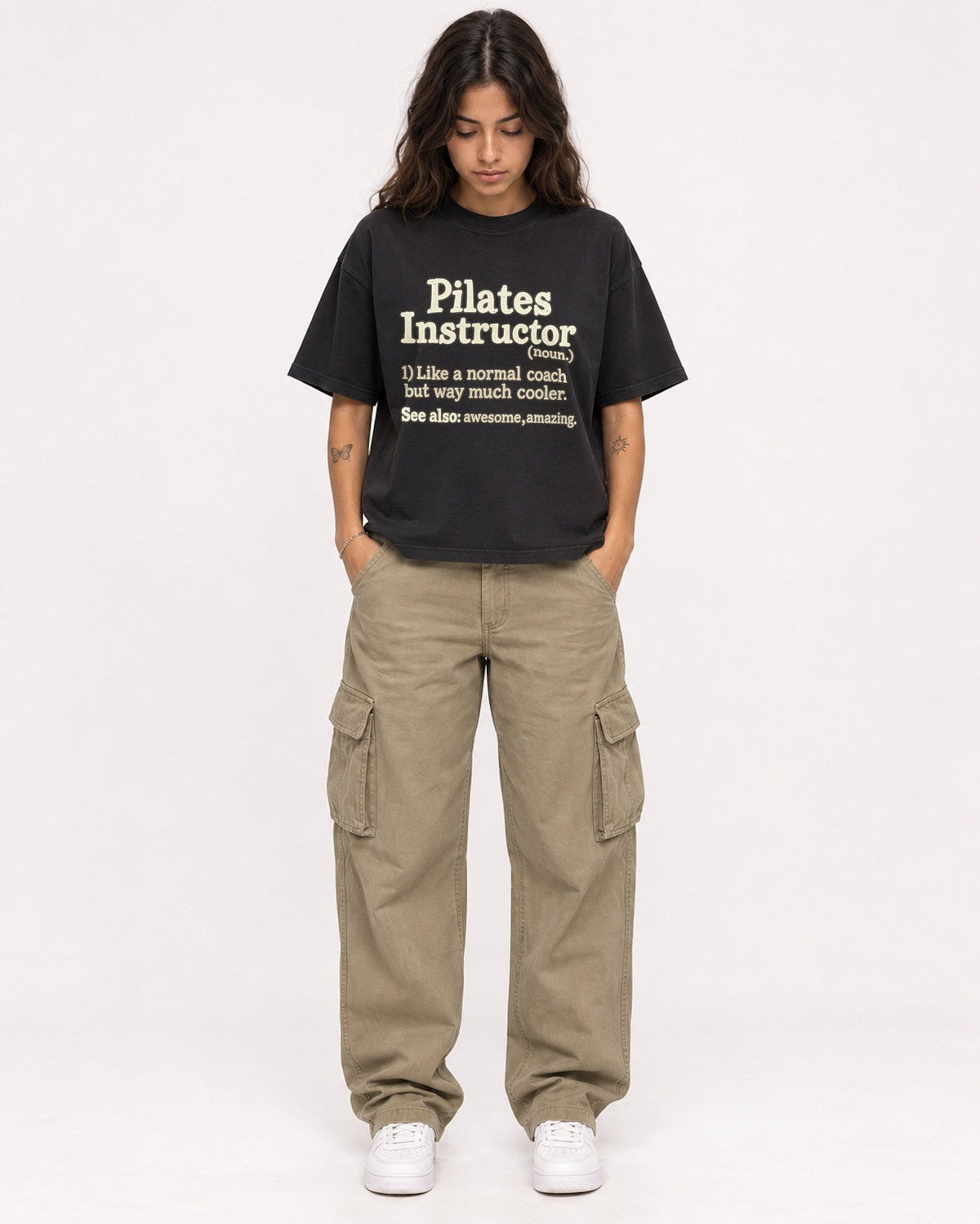 Mockup Boxy Heavyweight Tee Black female full-body 06