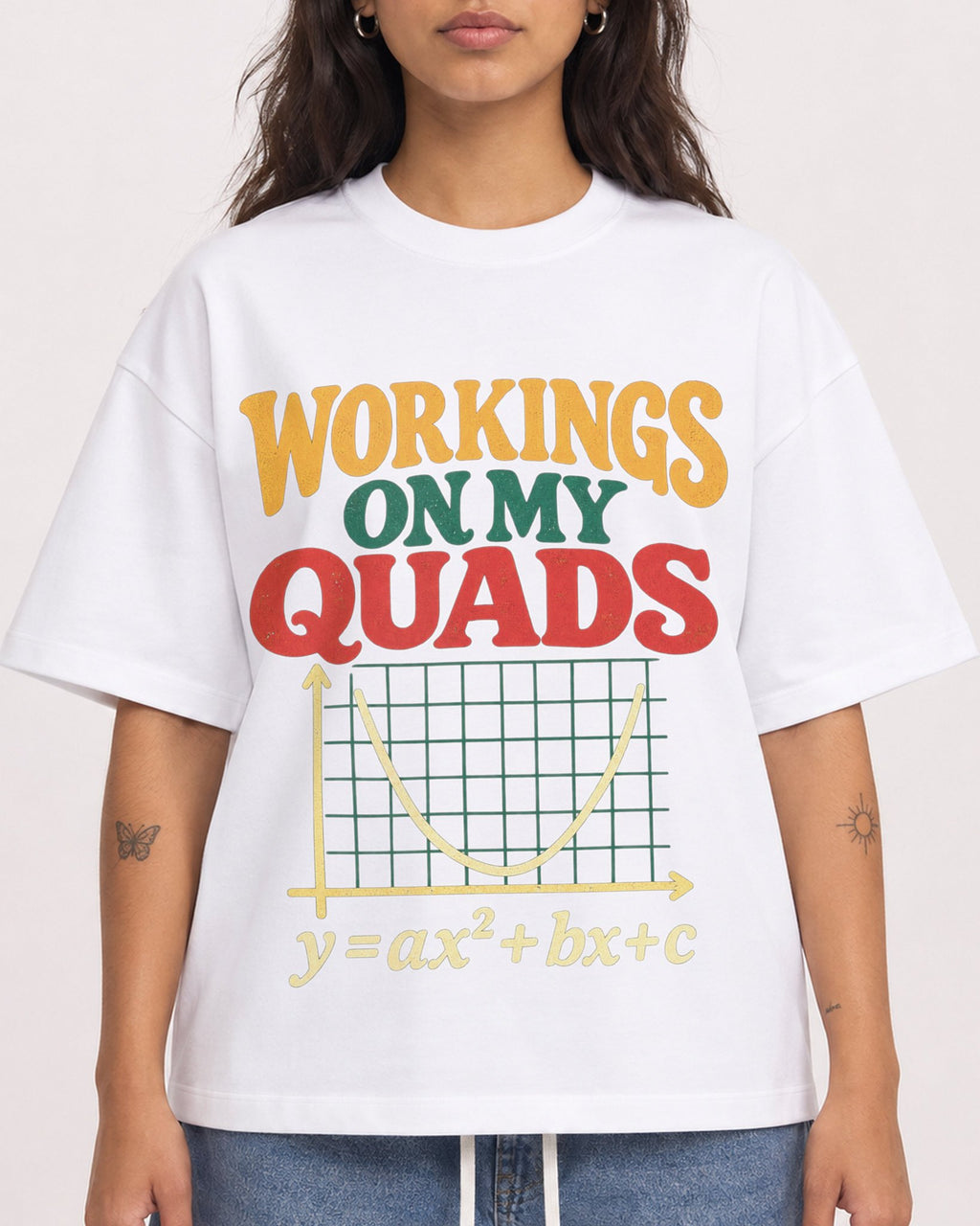 Mockup Boxy Heavyweight Tee White female close-up 06