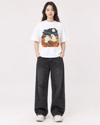 Mockup Boxy Heavyweight Tee White female full-body 03