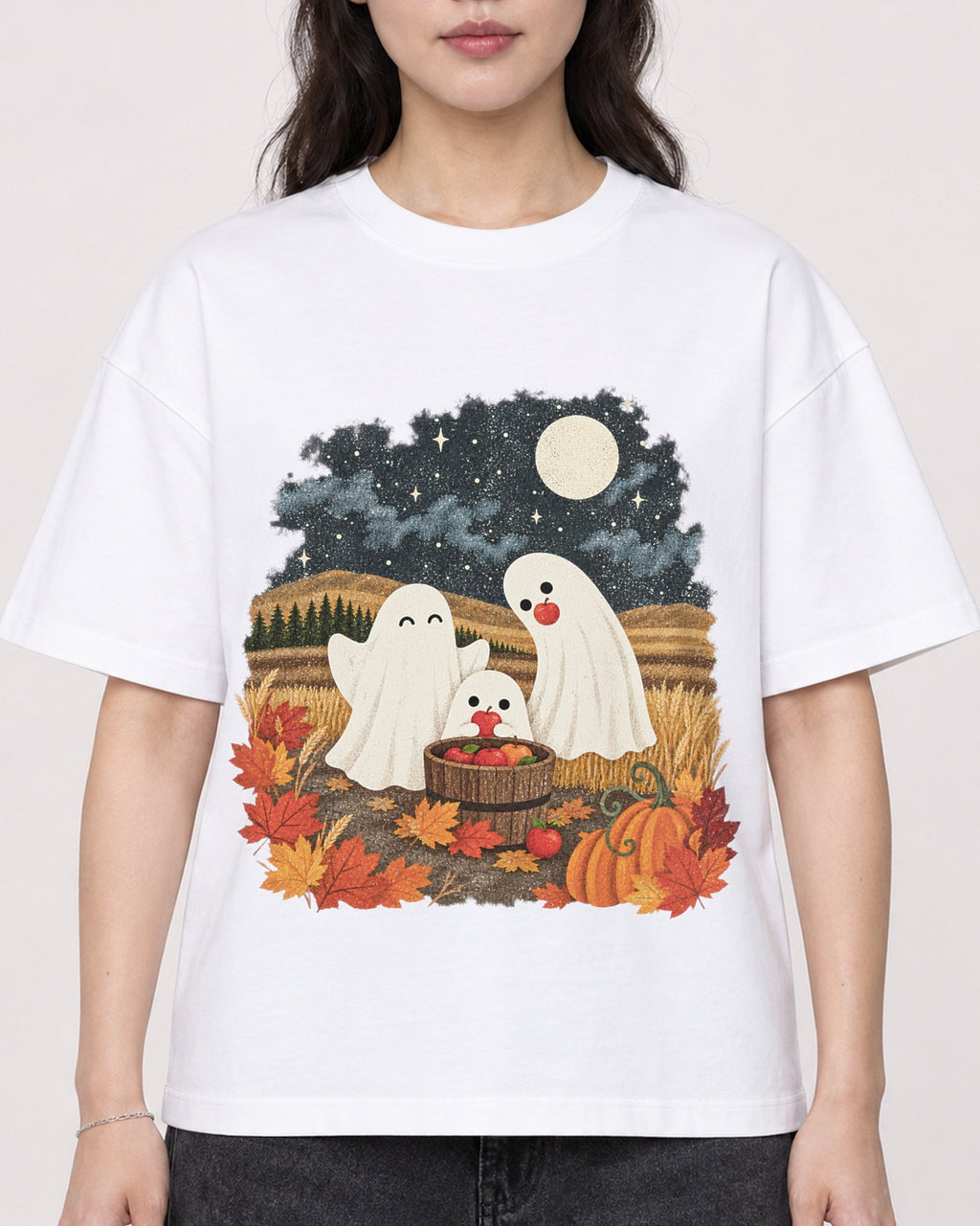 Mockup Boxy Heavyweight Tee White female close-up 03