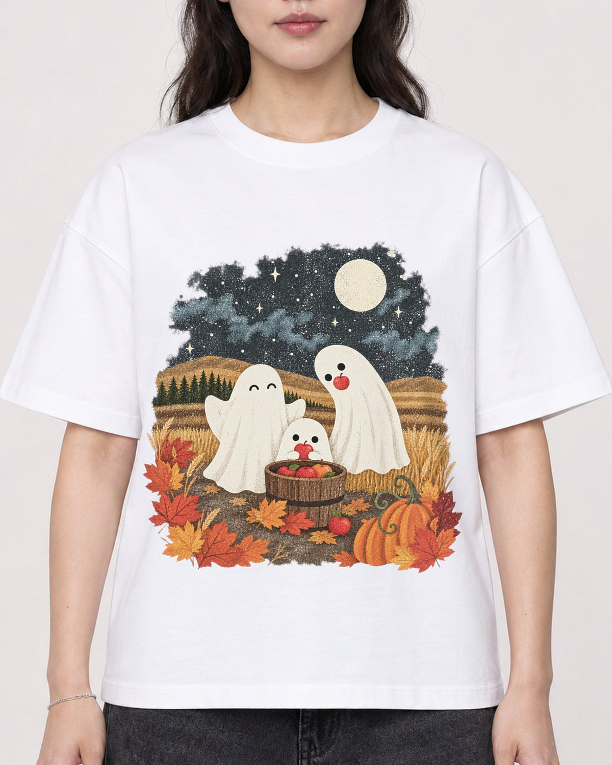 Mockup Boxy Heavyweight Tee White female close-up 03