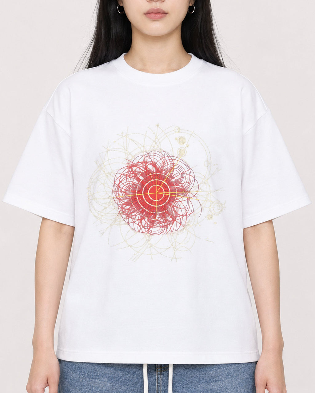 Mockup Boxy Heavyweight Tee White female close-up 01