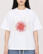 Mockup Boxy Heavyweight Tee White female close-up 01