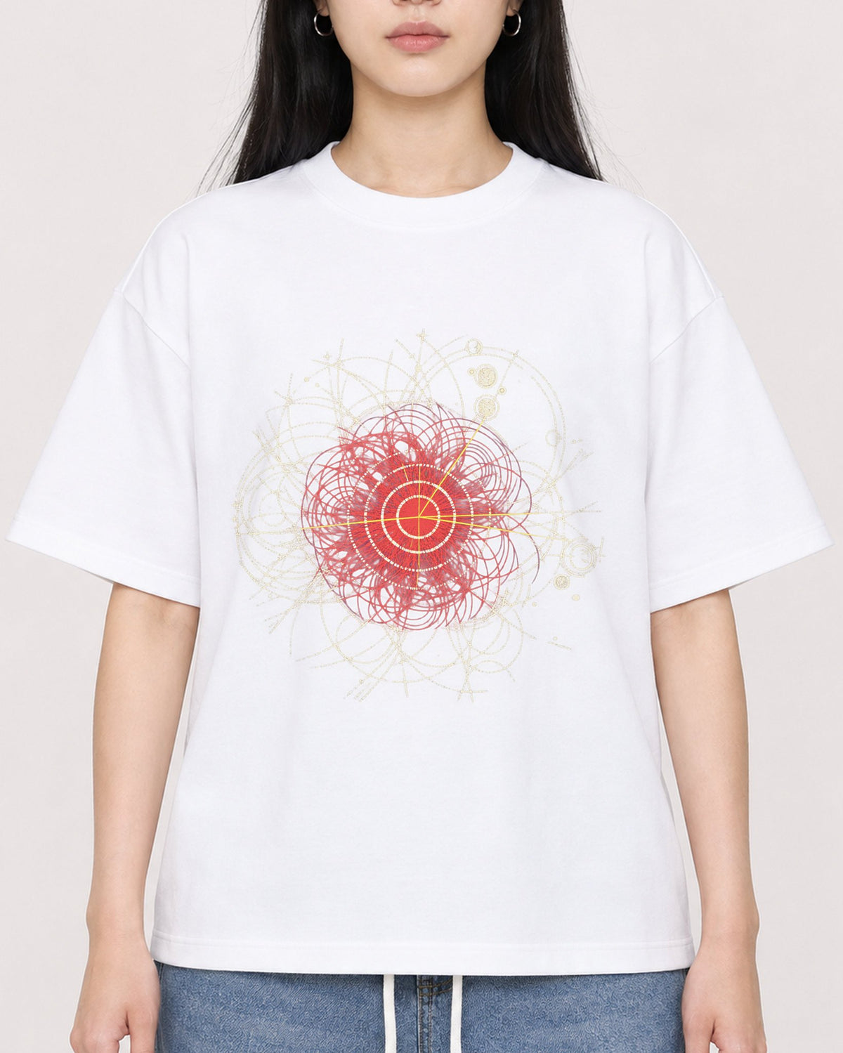 Mockup Boxy Heavyweight Tee White female close-up 01