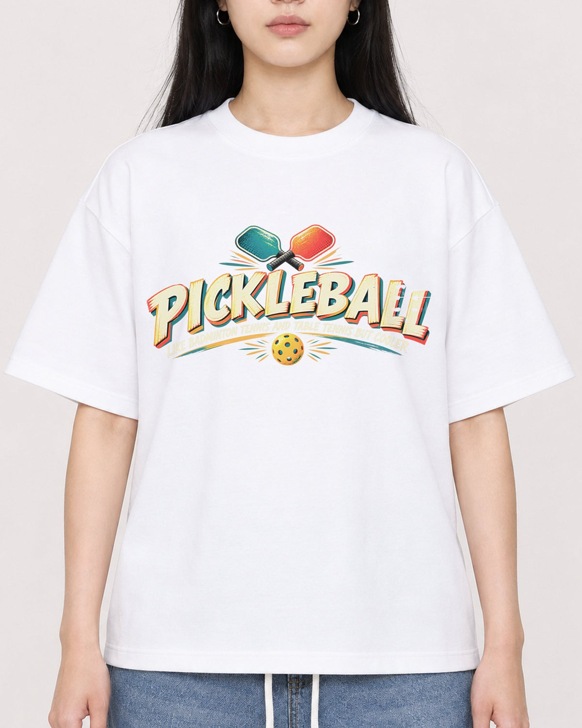 Mockup Boxy Heavyweight Tee White female close-up 01