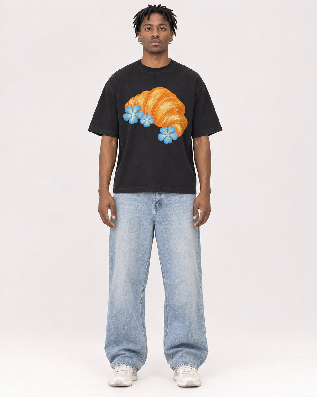 Mockup Boxy Heavyweight Tee Black male full-body 05