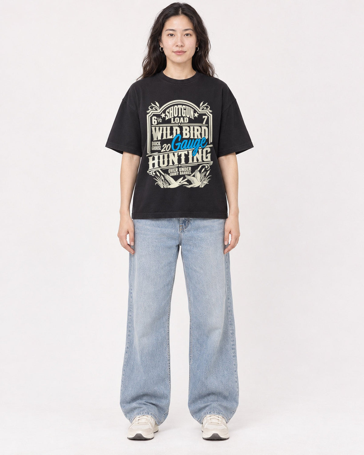 Mockup Boxy Heavyweight Tee Black female full-body 03