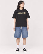 Mockup Boxy Heavyweight Tee Black female full-body 13