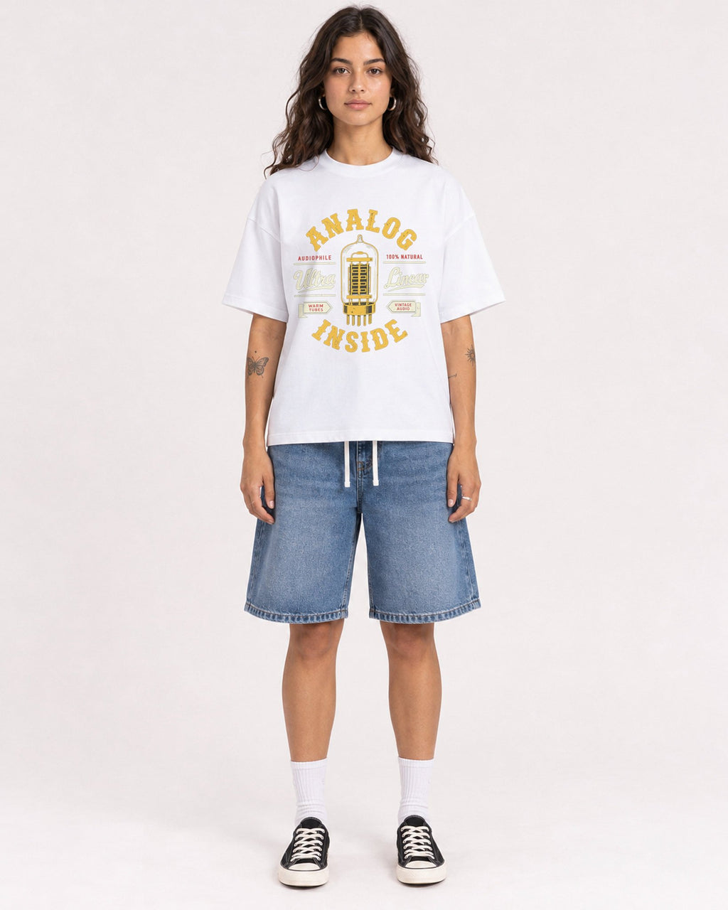 Mockup Boxy Heavyweight Tee White female full-body 06