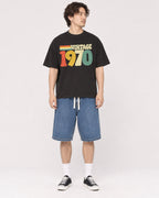 Mockup Boxy Heavyweight Tee Black male full-body 03