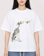 Mockup Boxy Heavyweight Tee White female close-up 01