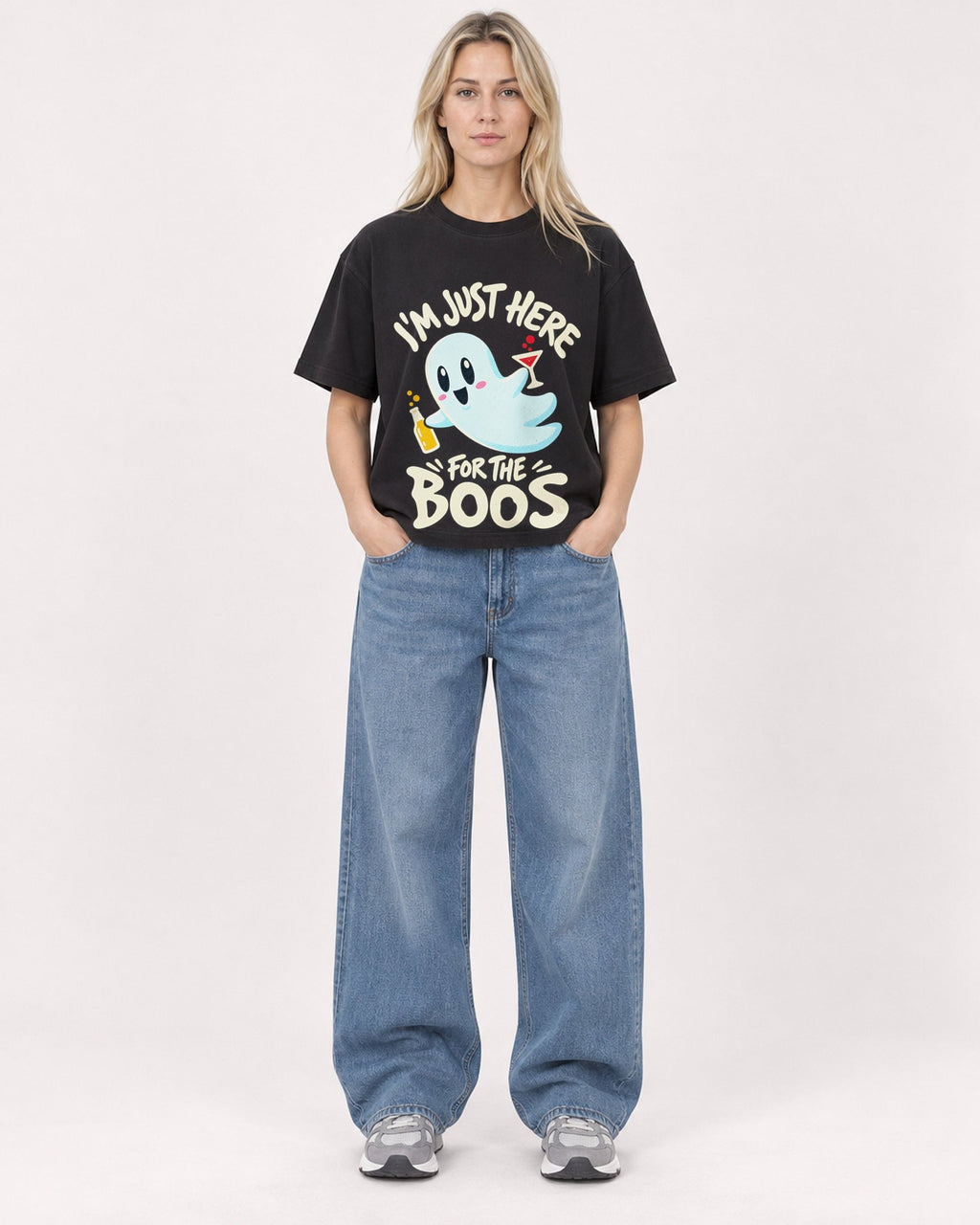 Mockup Boxy Heavyweight Tee Black female full-body 08