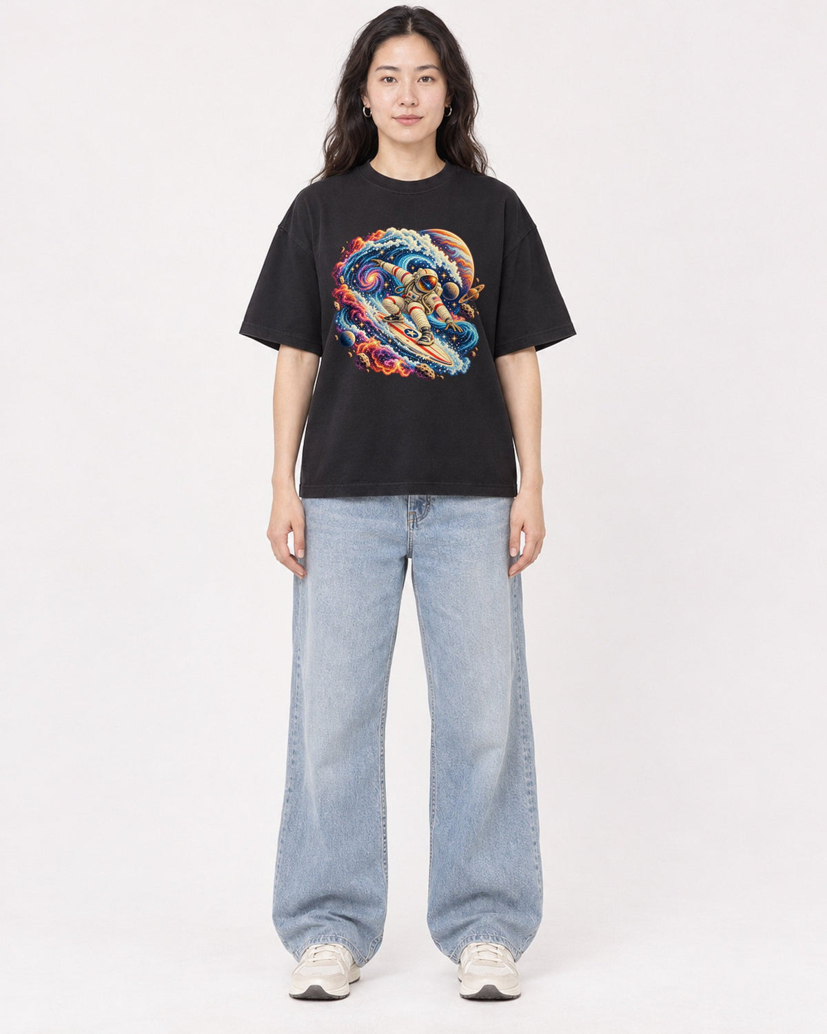 Mockup Boxy Heavyweight Tee Black female full-body 03