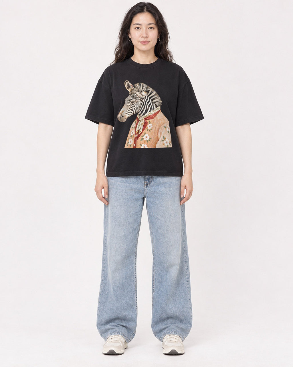 Mockup Boxy Heavyweight Tee Black female full-body 03