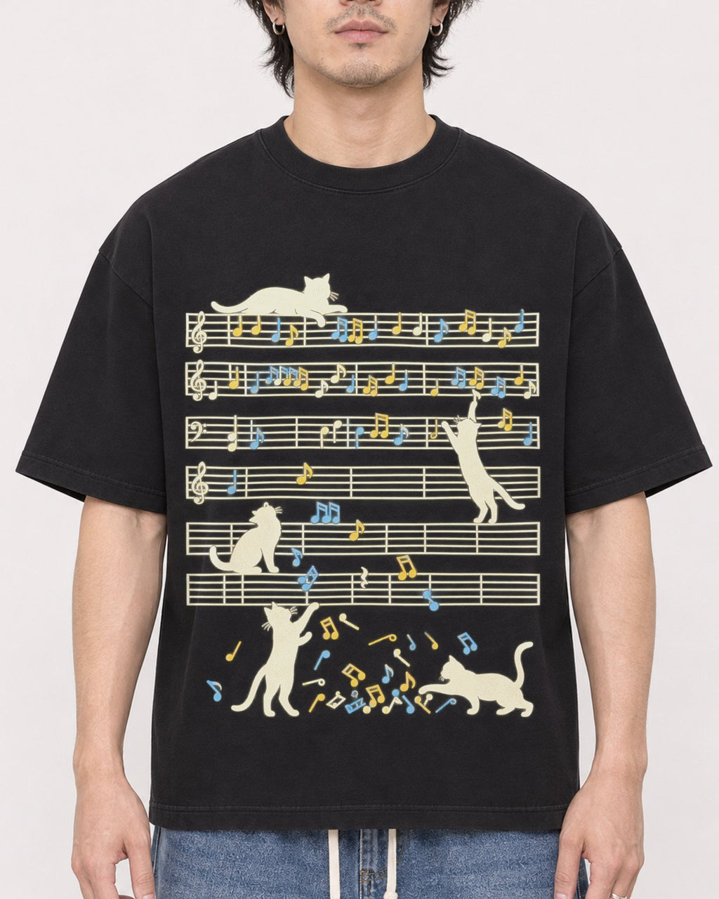 Mockup Boxy Heavyweight Tee Black male close-up 03