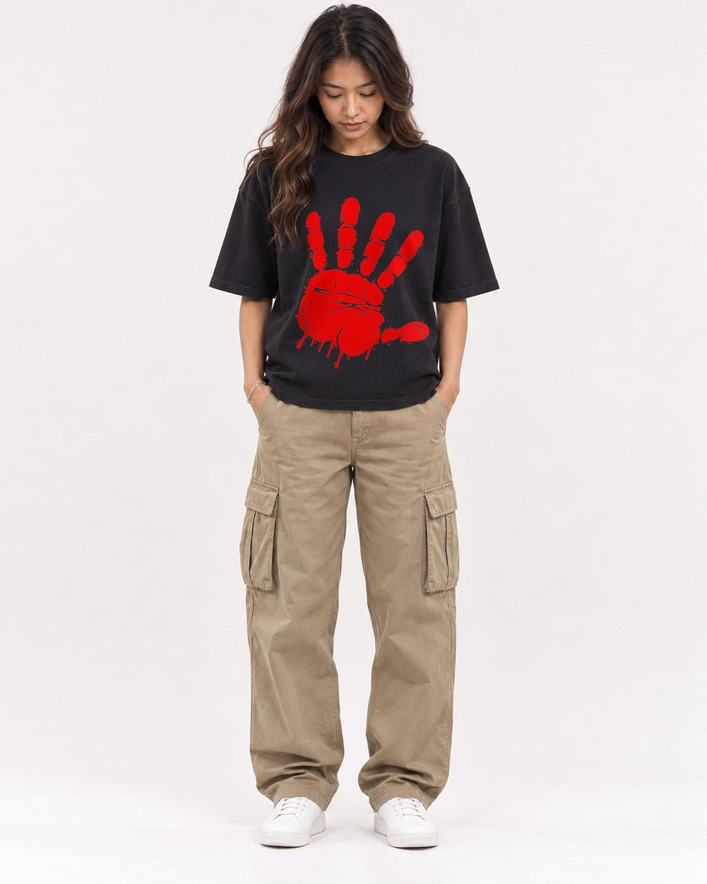 Mockup Boxy Heavyweight Tee Black female full-body 02