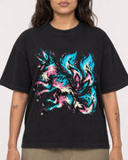 Mockup Boxy Heavyweight Tee Black female close-up 06