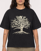 Mockup Boxy Heavyweight Tee Black female close-up 06
