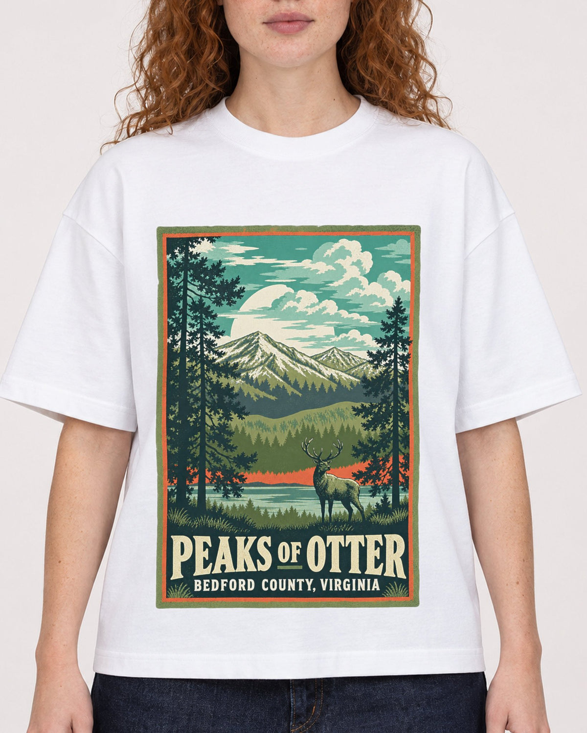 Mockup Boxy Heavyweight Tee White female close-up 09